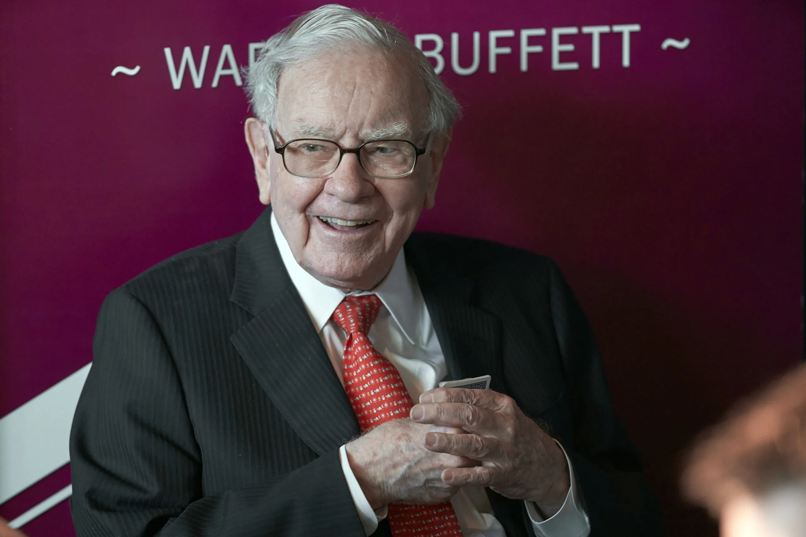 ¡Buffett vende acciones! ¿Recesión inminente?
